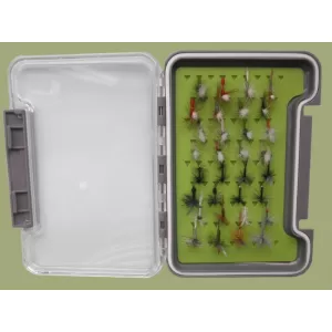 32 Parachute, Klinkhammer and Traditional Flies in a Troutflies Silicone MEDIUM green Box