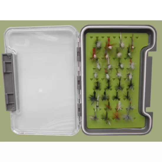 32 Parachute, Klinkhammer and Traditional Flies in a Troutflies Silicone MEDIUM green Box