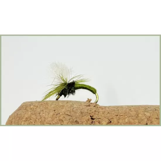 18 Parachute Dry Flies, mixed colours