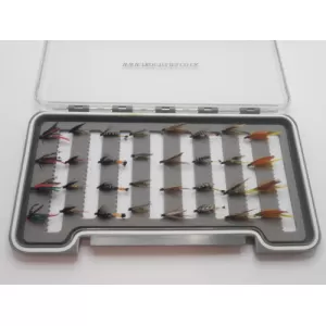 Boxed Set 32 Loch Flies