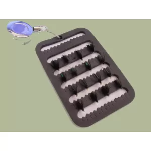 16 Wet Spider Patterns Flies on a Fly Patch with a Zinger