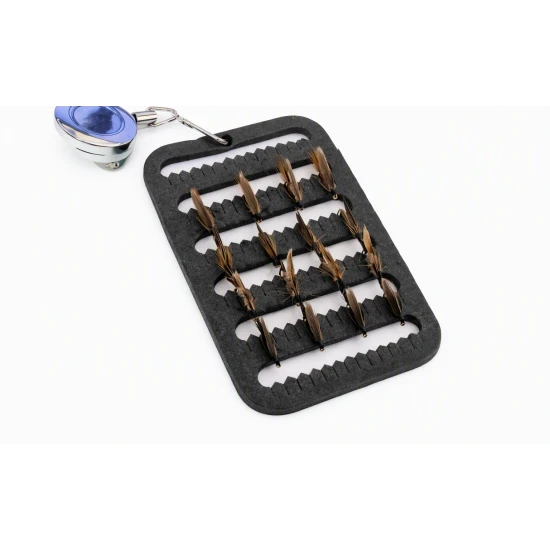16 Winged Wet Flies on a Fly Patch with a Zinger